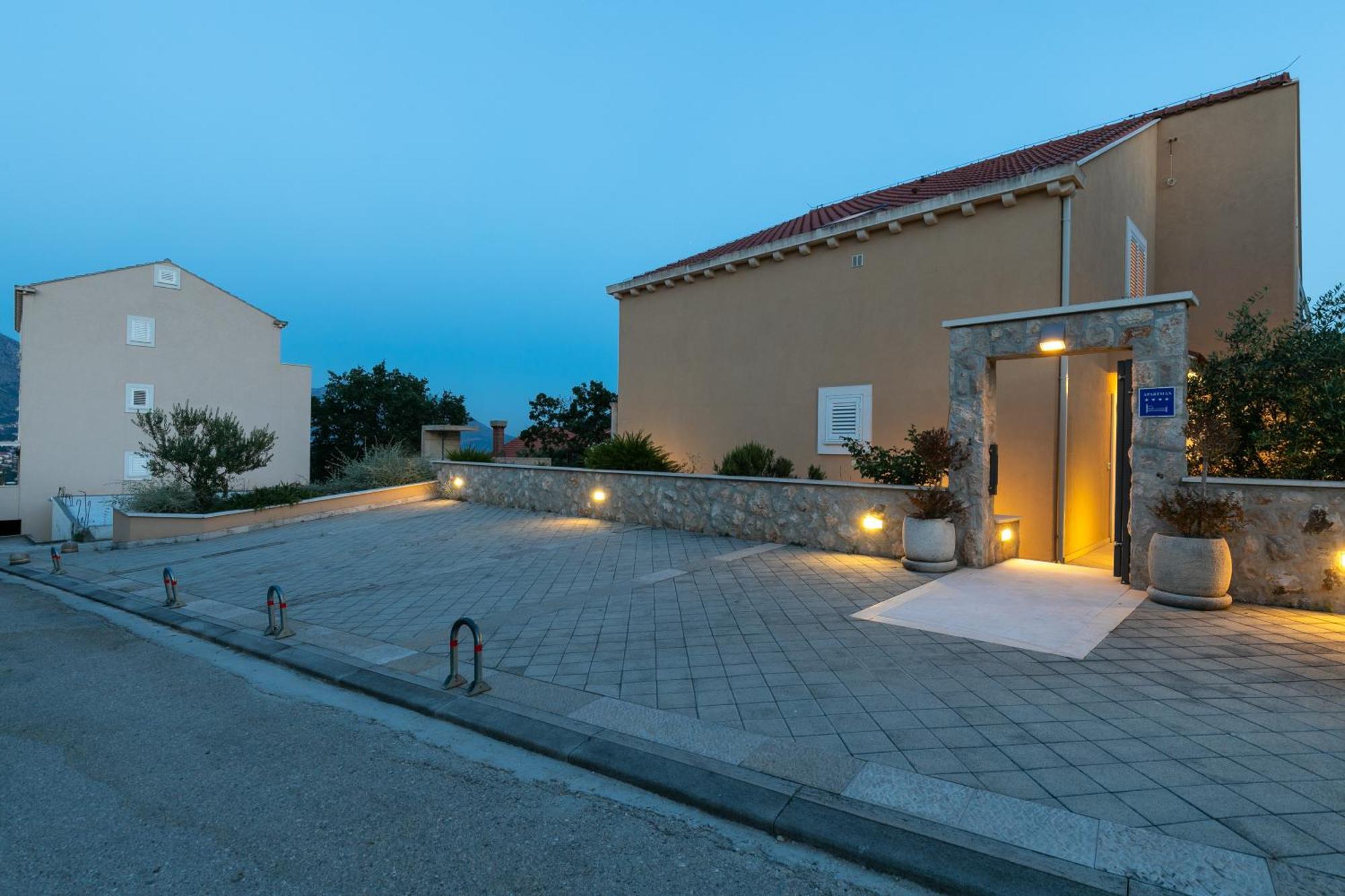 Villa "Amber" With A Pool Млини Стая снимка