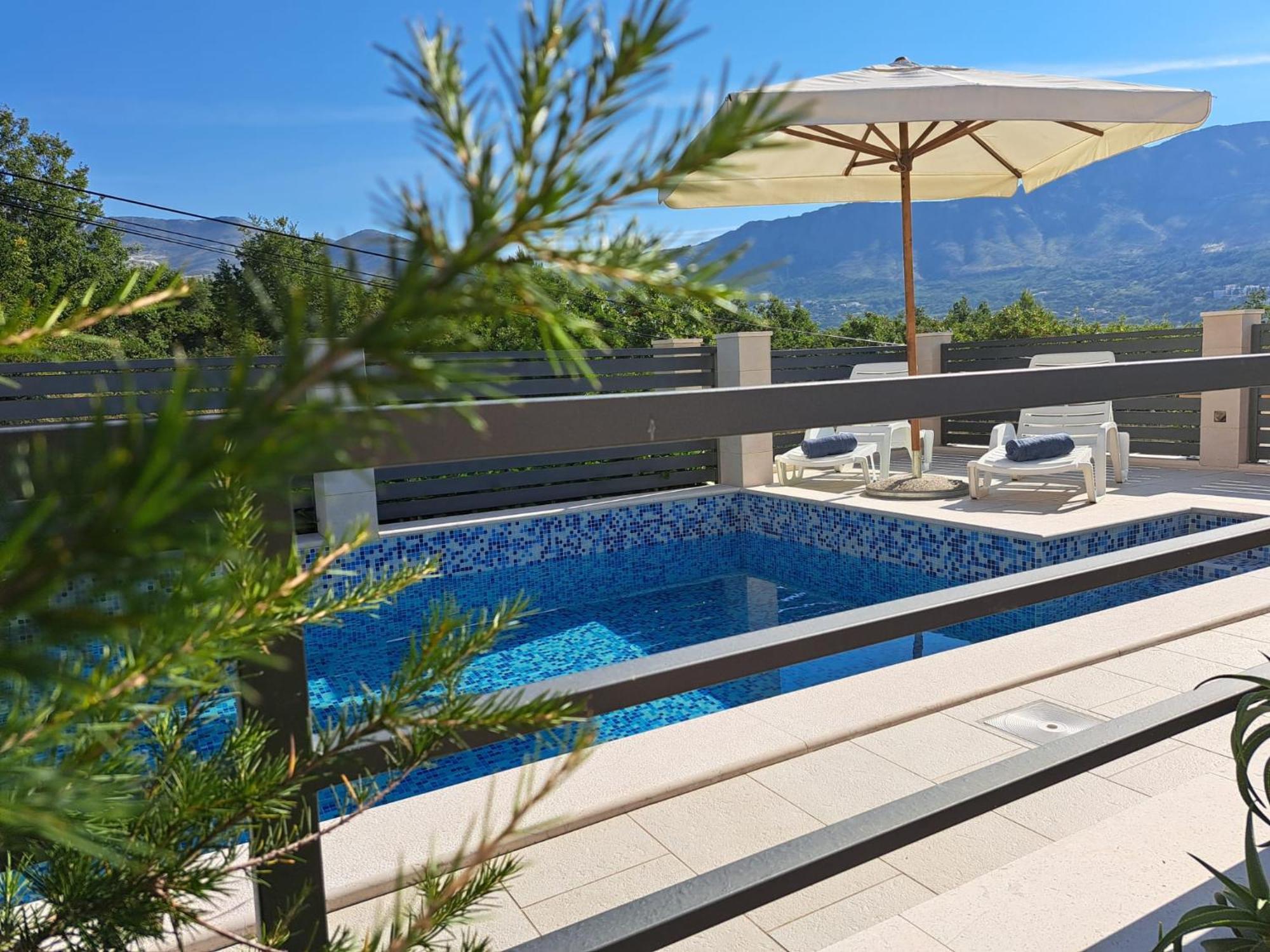 Villa "Amber" With A Pool Млини Екстериор снимка