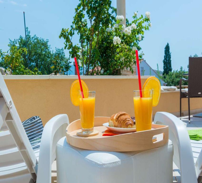 Villa "Amber" With A Pool Млини Екстериор снимка